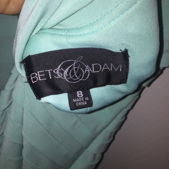 Beautiful Blue Cocktail Dress. Dry Cleaned - Picture 4 of 4